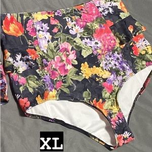 Kortni Jeane floral fields bottoms
